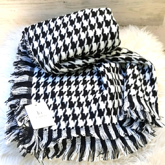 NWT FADIVO NEW YORK WRAP - Picture 6 of 6